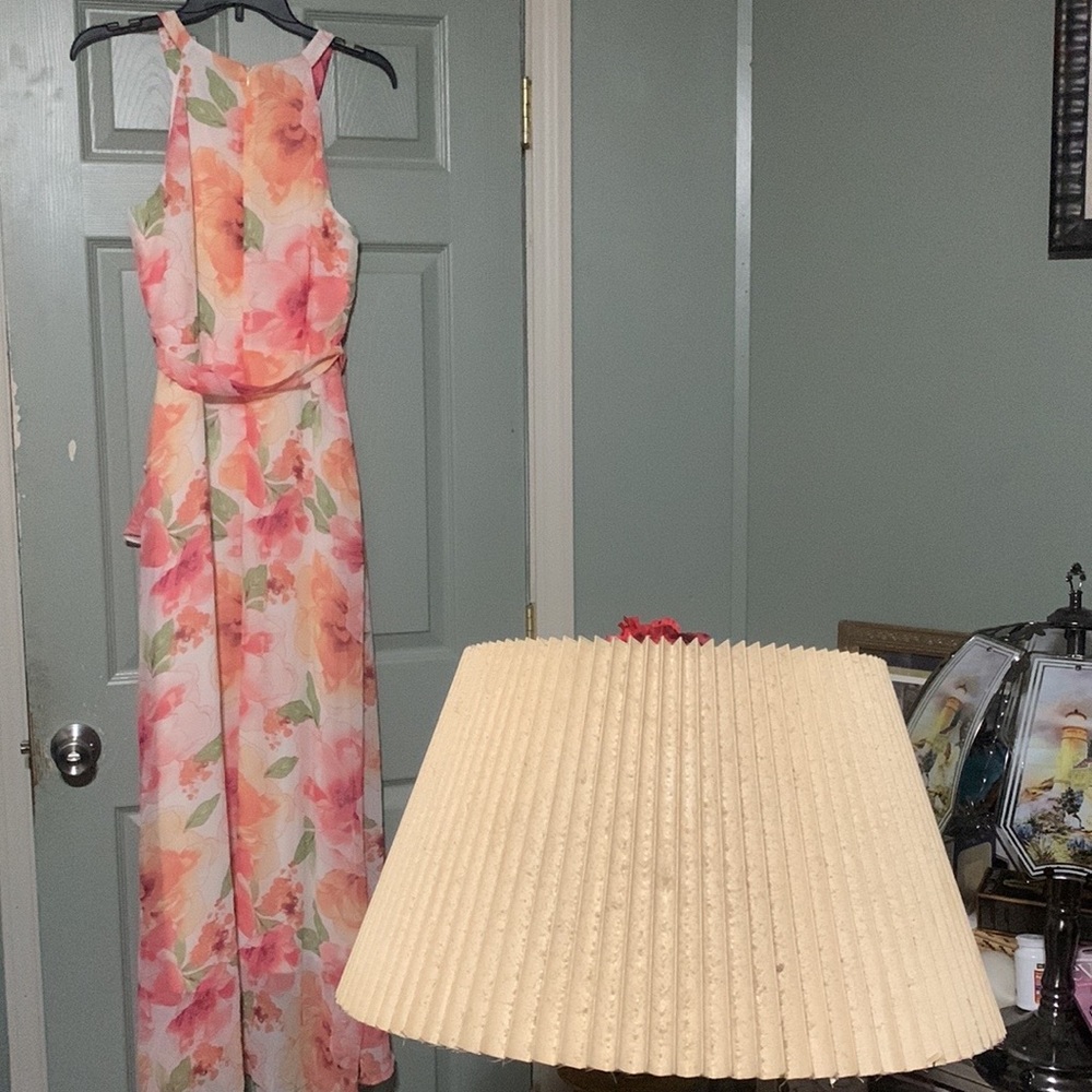 R&K Maxi Dress, NWOT Size 8 Multi Color Shades of  Orange and White, and Greens. - Picture 13 of 15